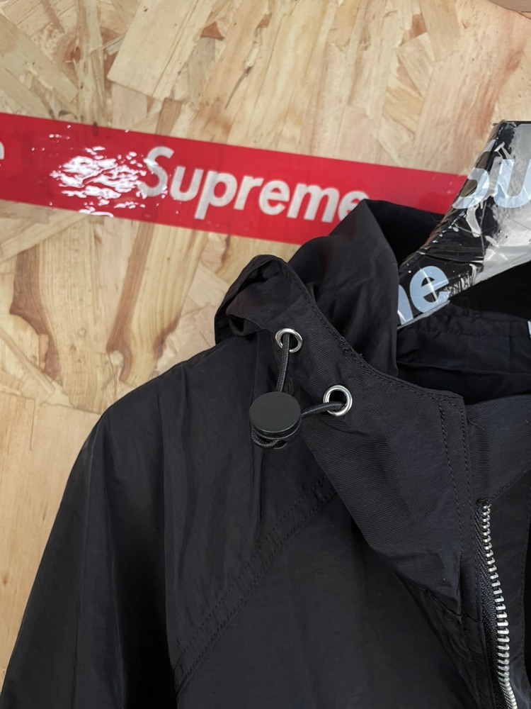 КУРТКИ STUSSY