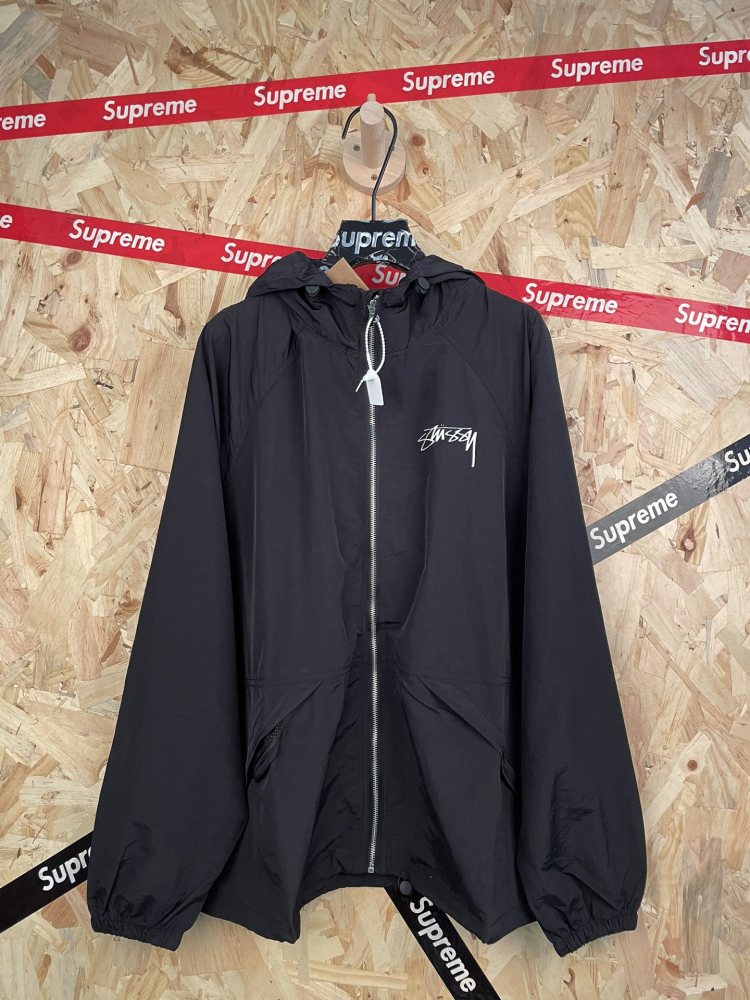 КУРТКИ STUSSY