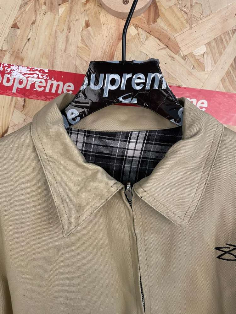 КУРТКИ STUSSY