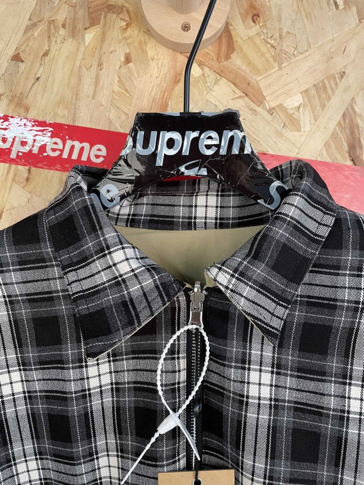 КУРТКИ STUSSY