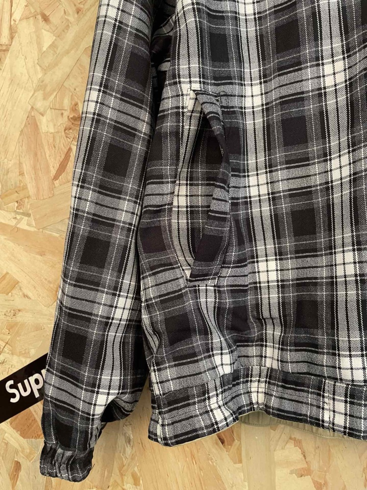 КУРТКИ STUSSY