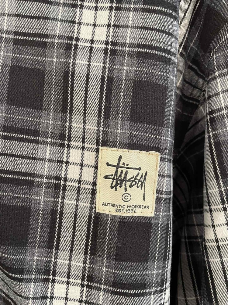 КУРТКИ STUSSY