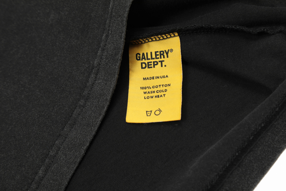 ФУТБОЛКИ Gallery Dept