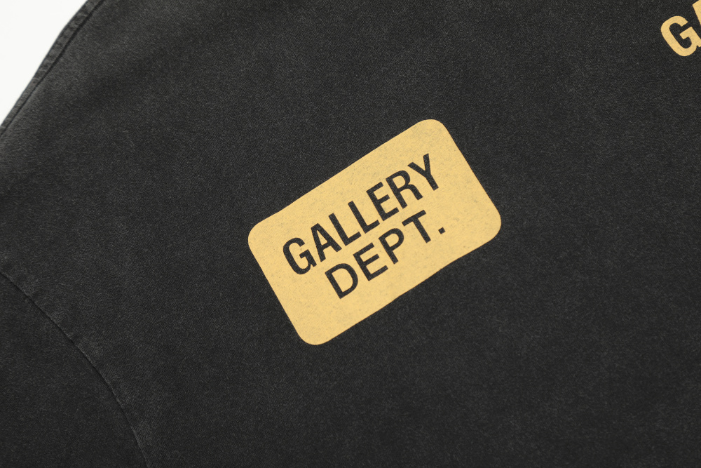 ФУТБОЛКИ Gallery Dept