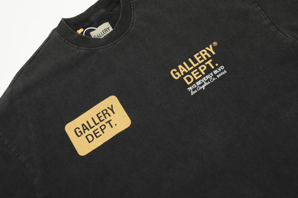 ФУТБОЛКИ Gallery Dept