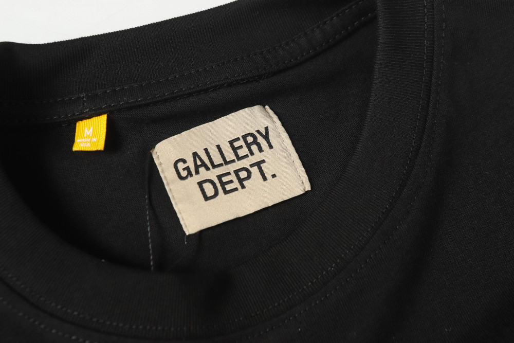 ФУТБОЛКИ Gallery Dept