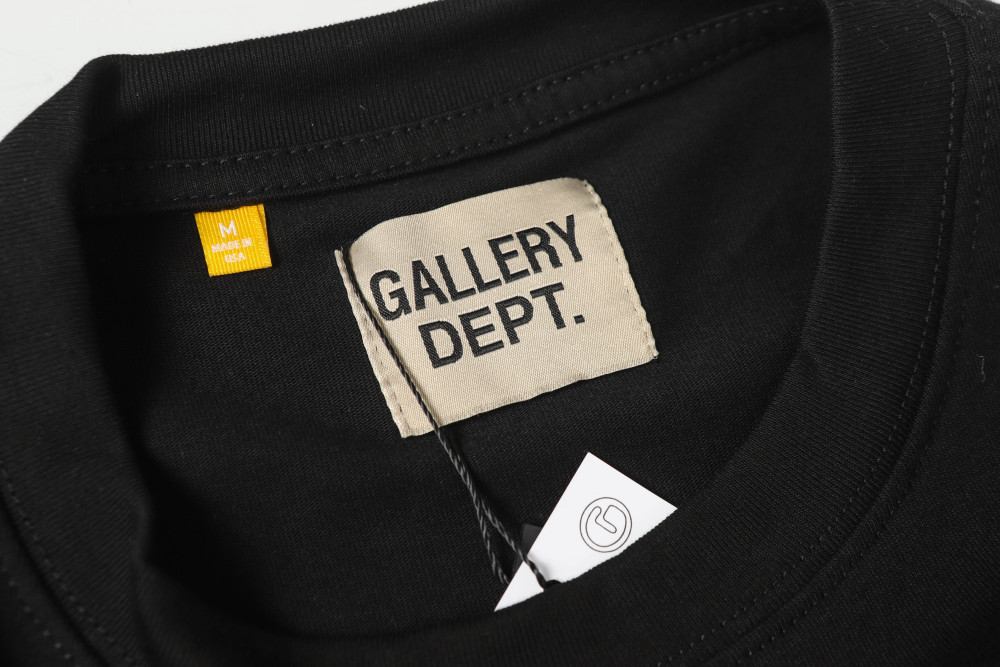 ФУТБОЛКИ Gallery Dept
