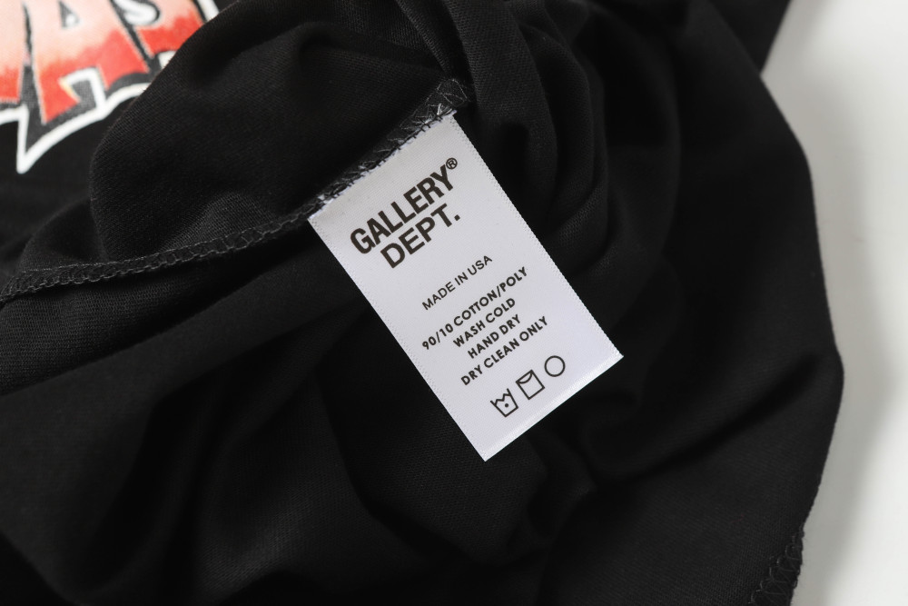 ФУТБОЛКИ Gallery Dept