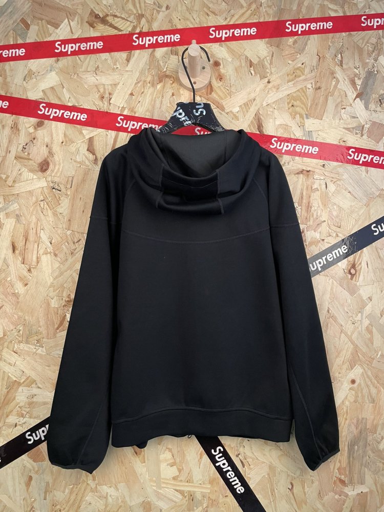 ХУДИ Supreme