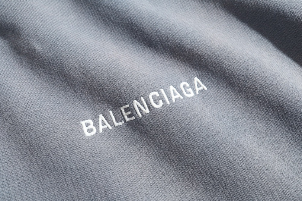 КУРТКИ Balenciaga