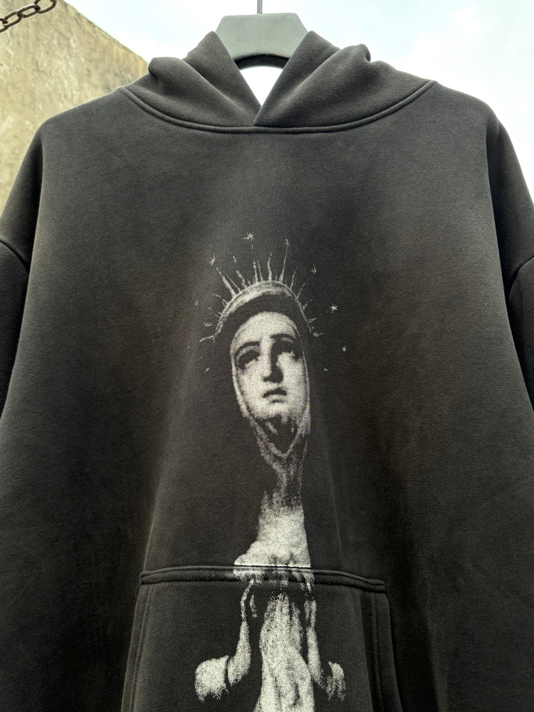 ХУДИ Pray