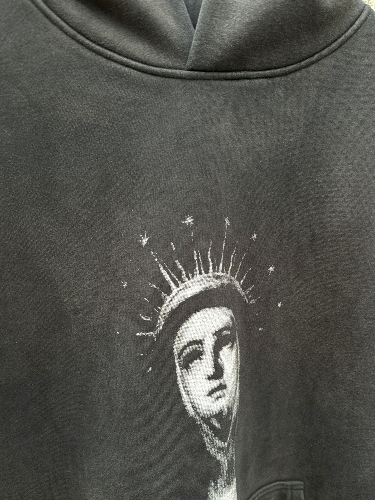 ХУДИ Pray