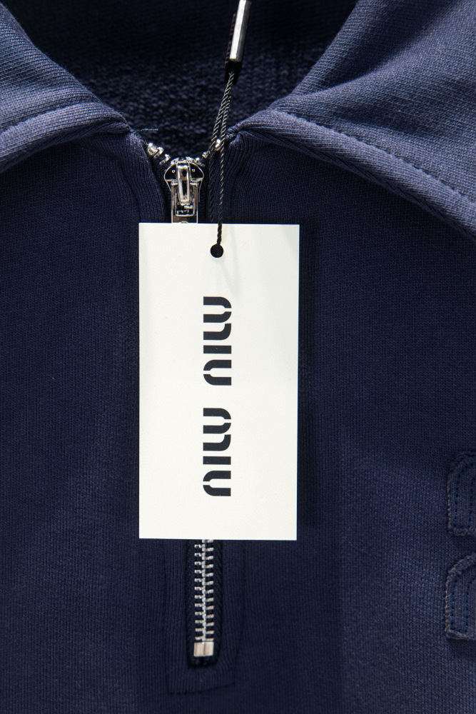 ХУДИ Miumiu