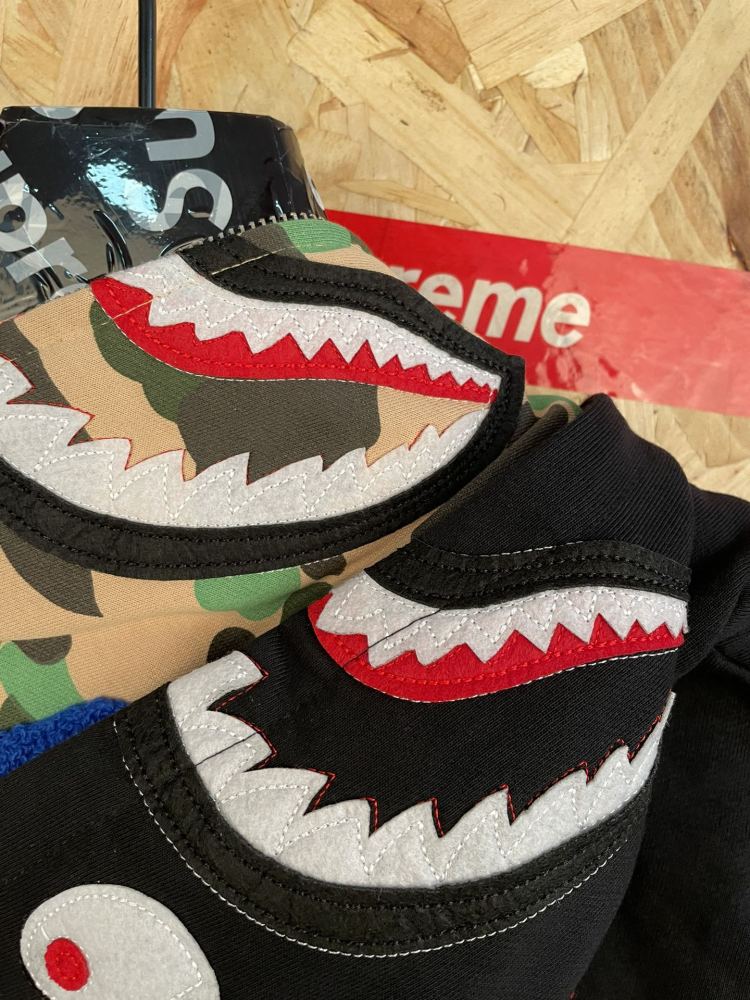 ХУДИ Bape