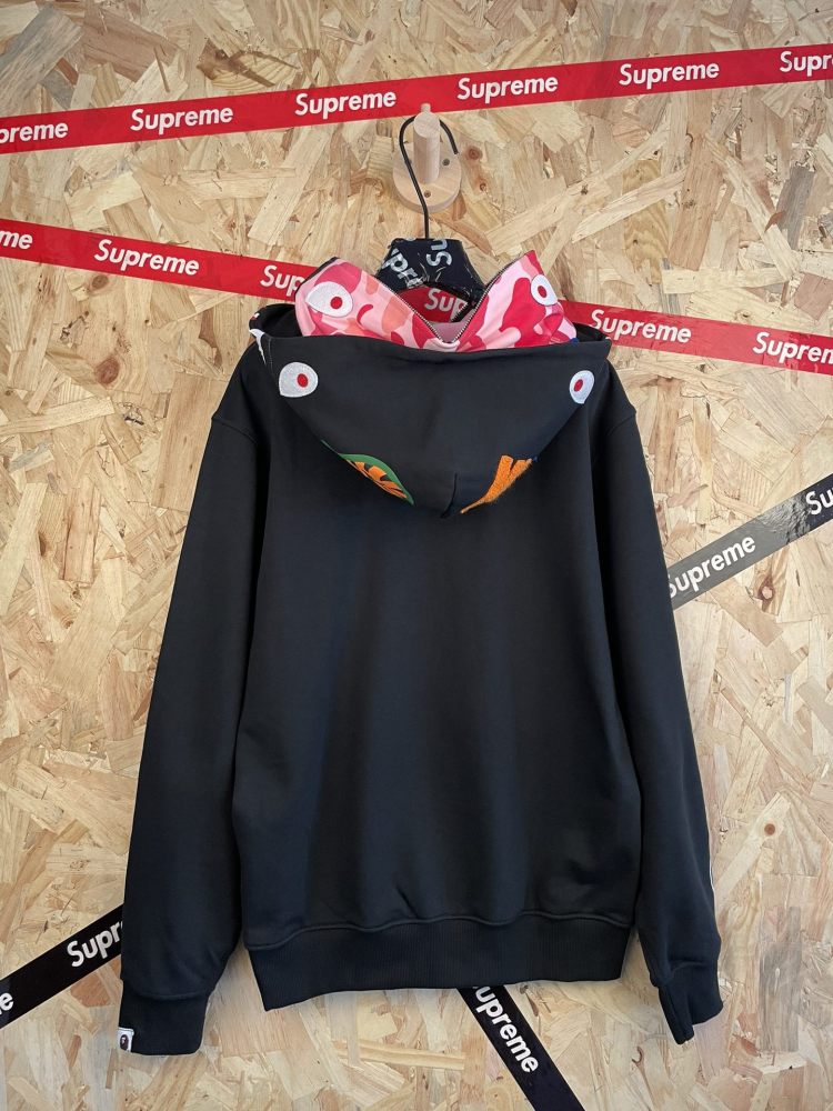 ХУДИ Bape