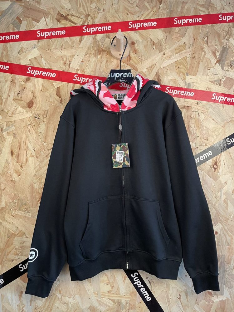 ХУДИ Bape