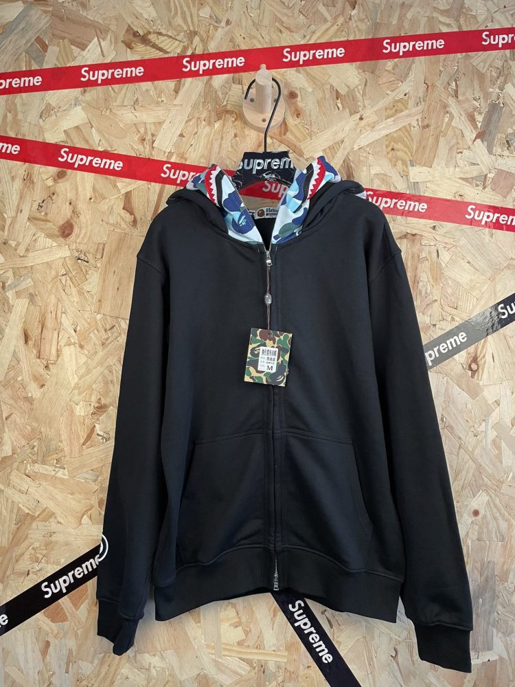 ХУДИ Bape