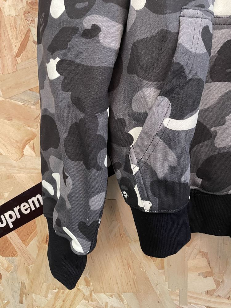 ХУДИ Bape