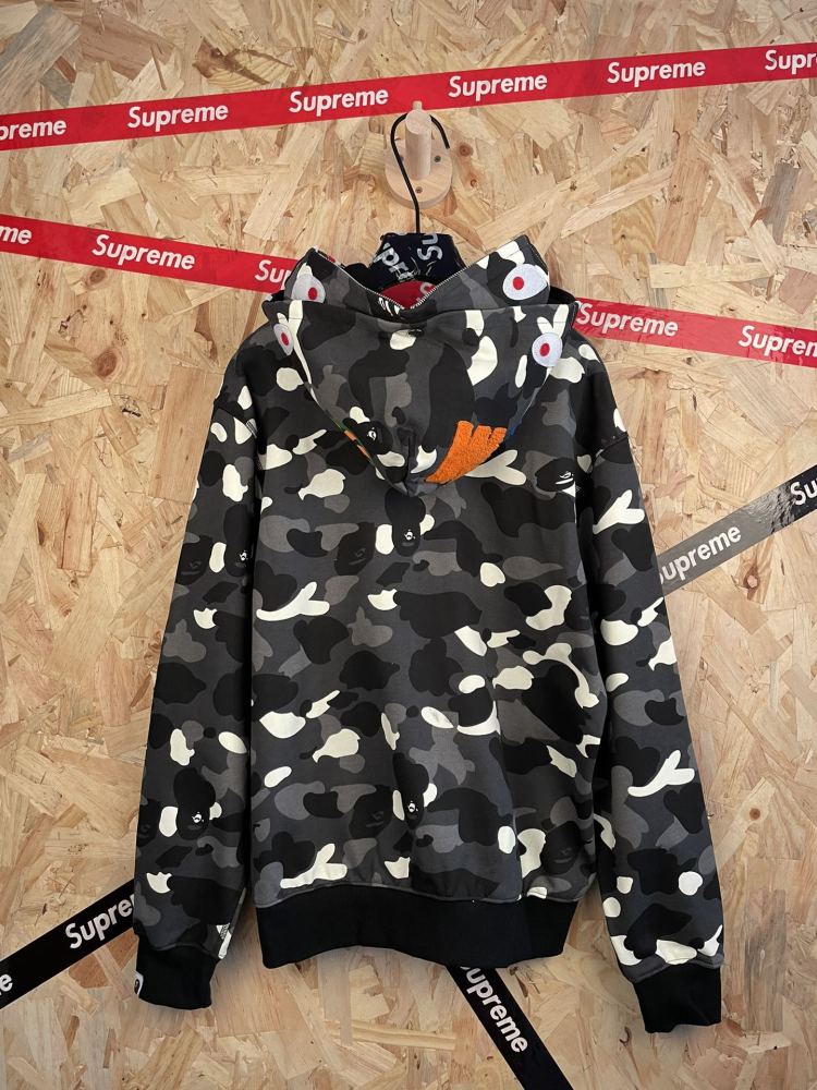 ХУДИ Bape