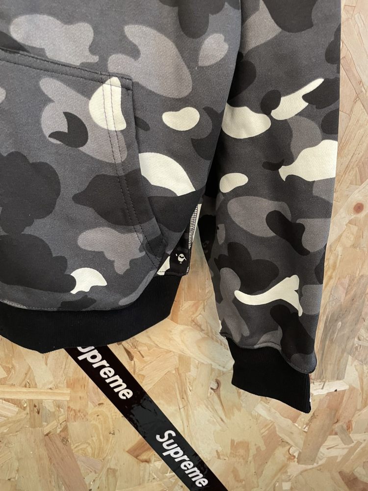 ХУДИ Bape