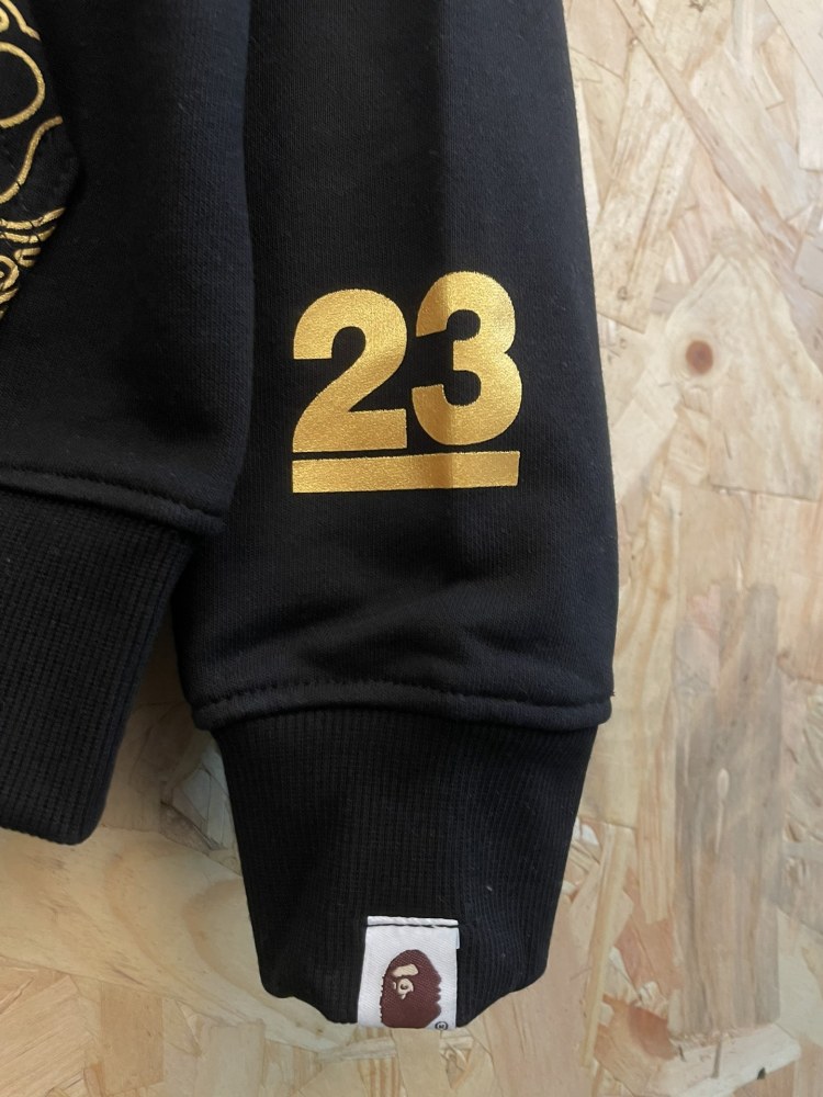 ХУДИ Bape