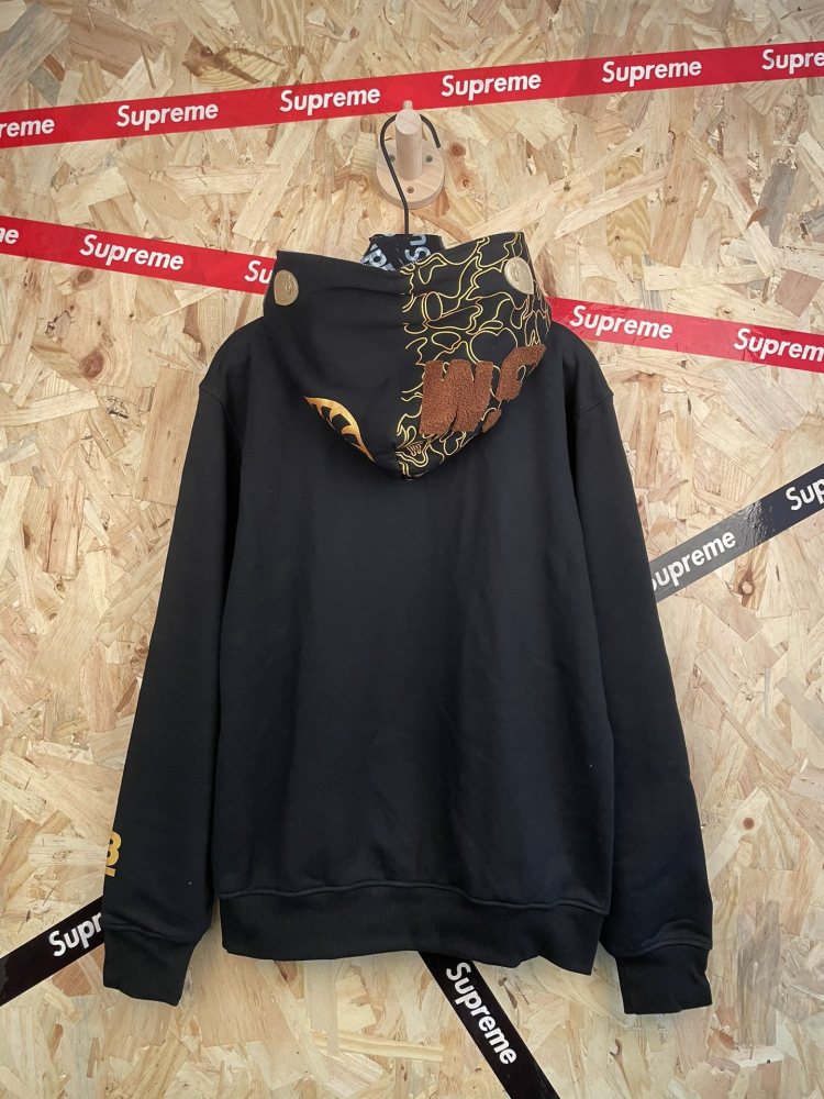 ХУДИ Bape
