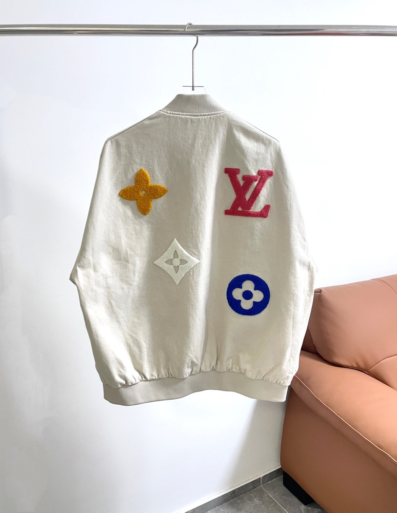 КУРТКИ Louis Vuitton