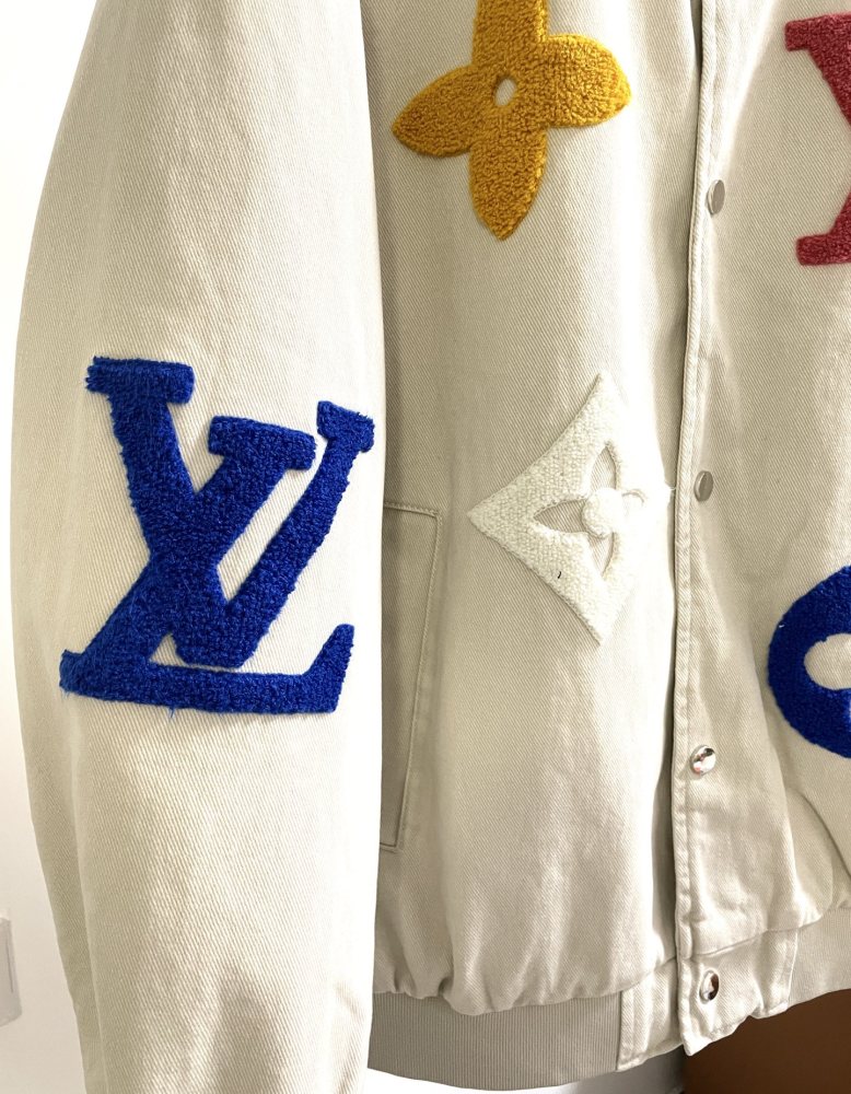 КУРТКИ Louis Vuitton