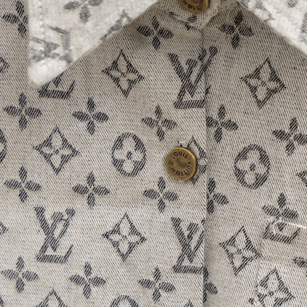 КУРТКИ  Louis Vuitton