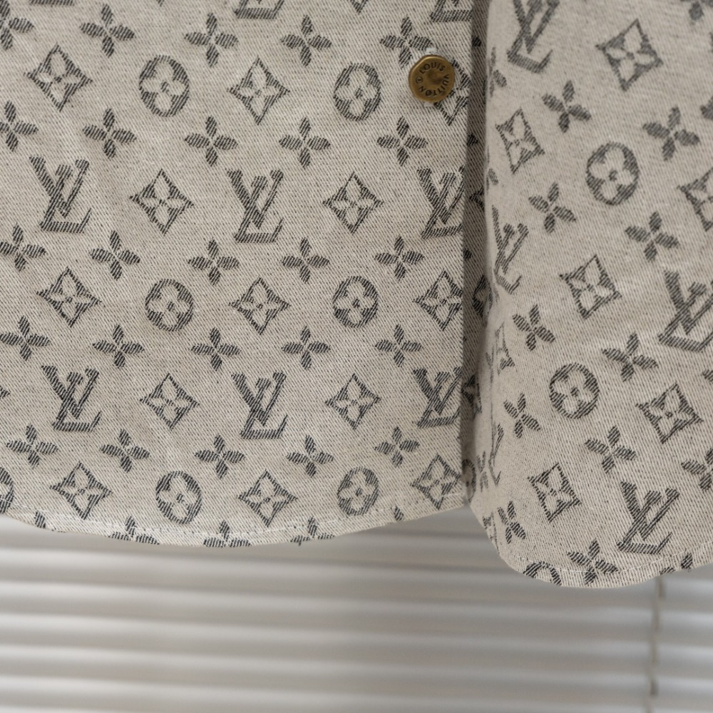 КУРТКИ  Louis Vuitton