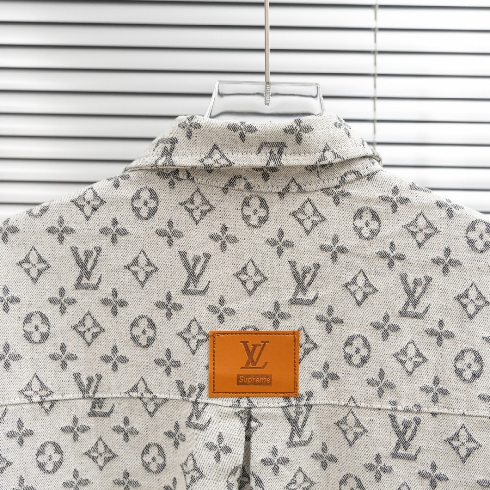 КУРТКИ  Louis Vuitton