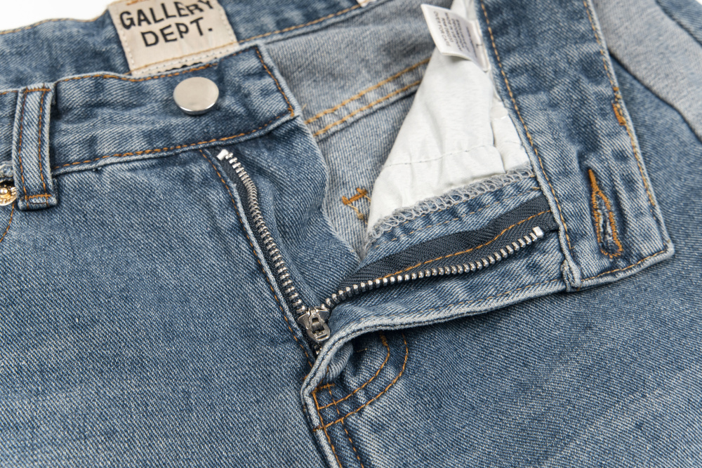 ШОРТЫ Gallery Dept