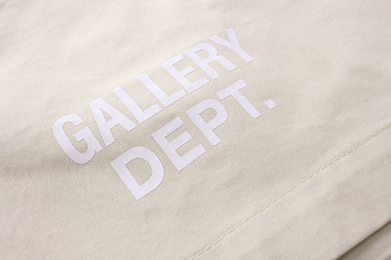 ШОРТЫ Gallery Dept