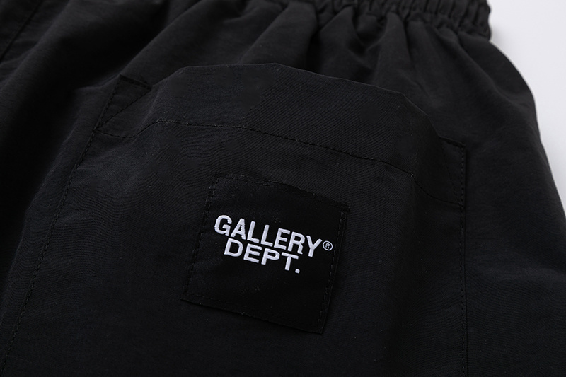 ШОРТЫ Gallery Dept
