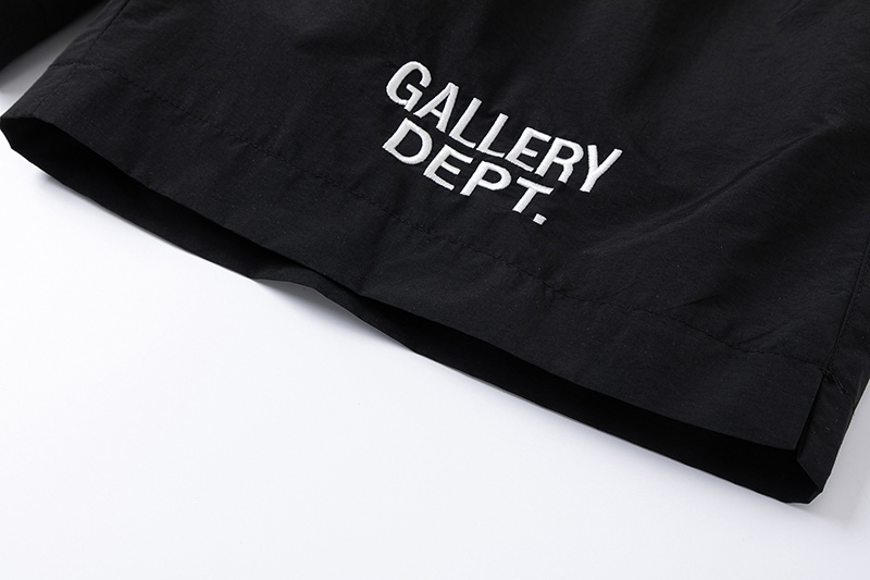 ШОРТЫ Gallery Dept