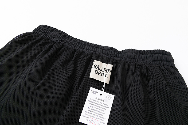 ШОРТЫ Gallery Dept