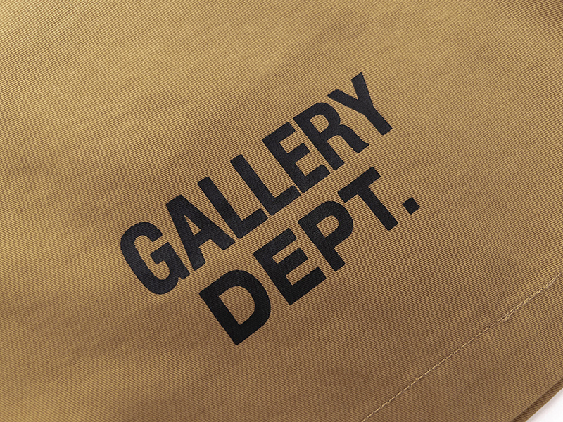 ШОРТЫ Gallery Dept