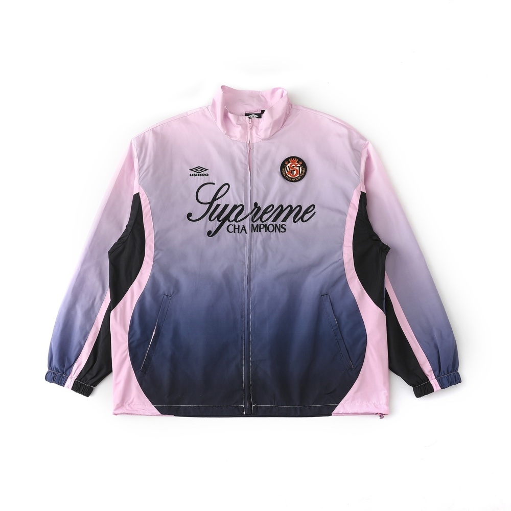 КУРТКИ Supreme