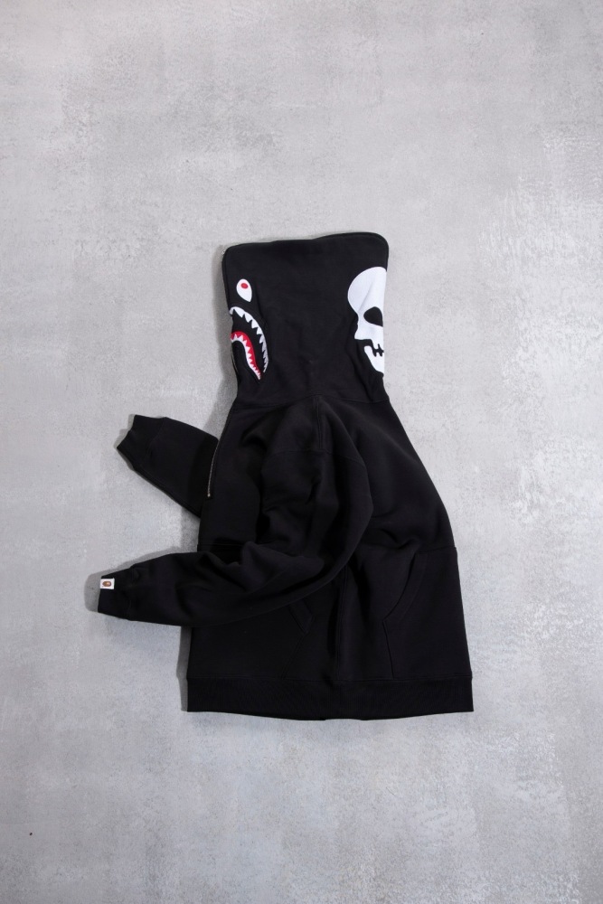 ХУДИ Bape