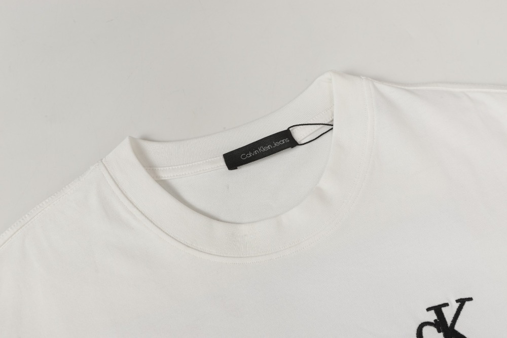 ХУДИ Calvin Klein