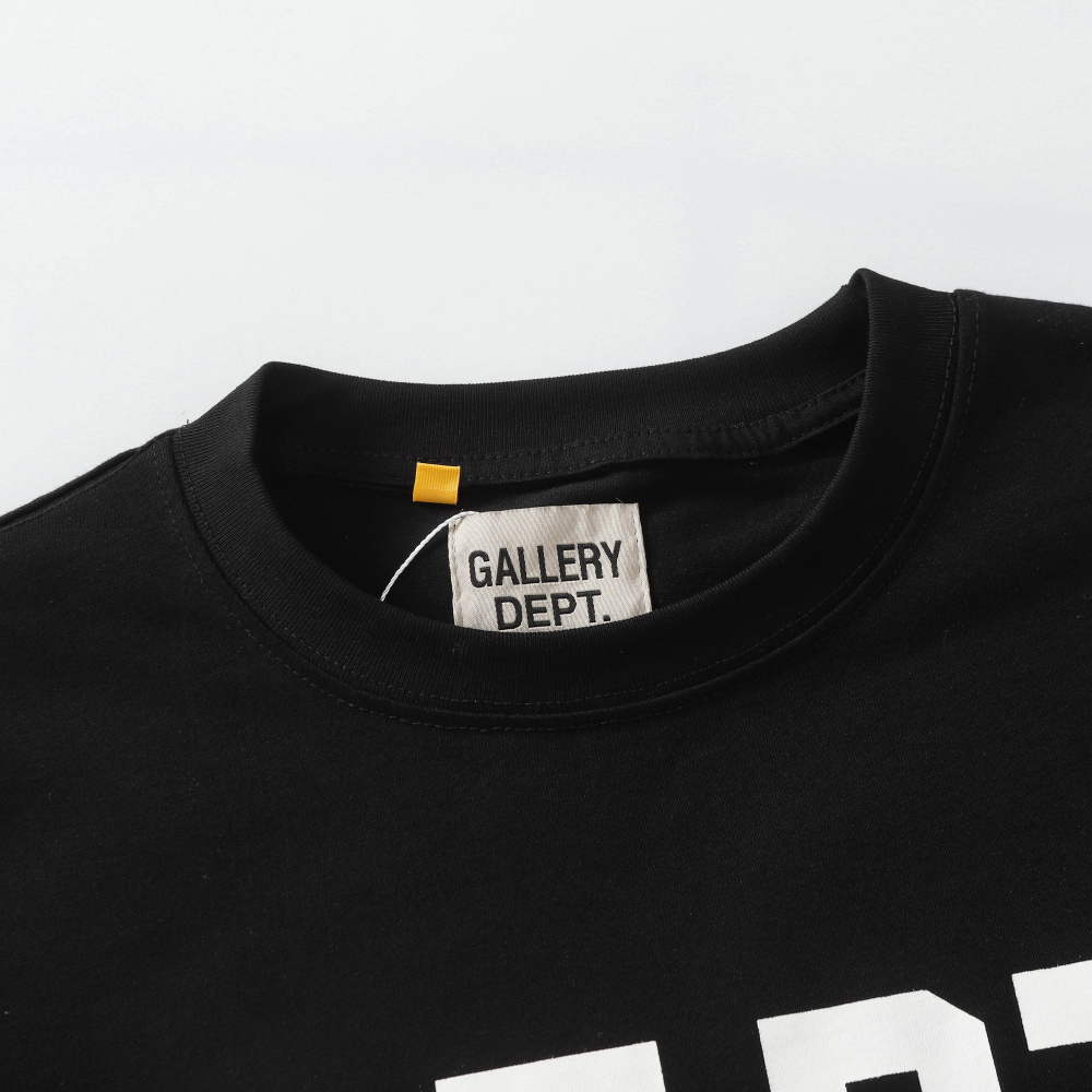 ФУТБОЛКИ Gallery Dept