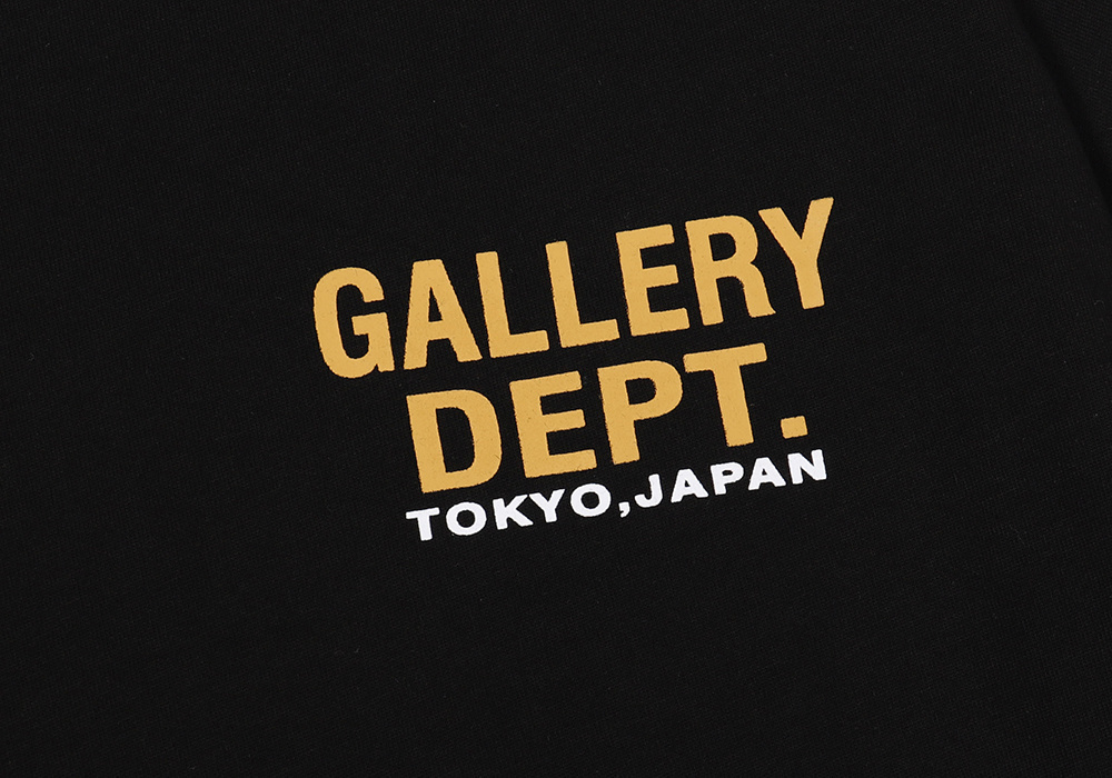ФУТБОЛКИ Gallery Dept
