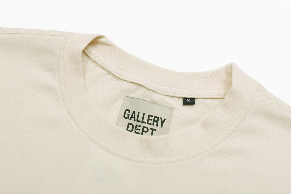 ФУТБОЛКИ Gallery Dept