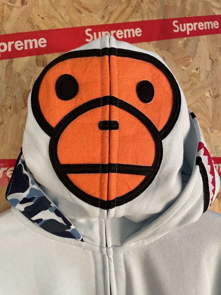 ХУДИ Bape