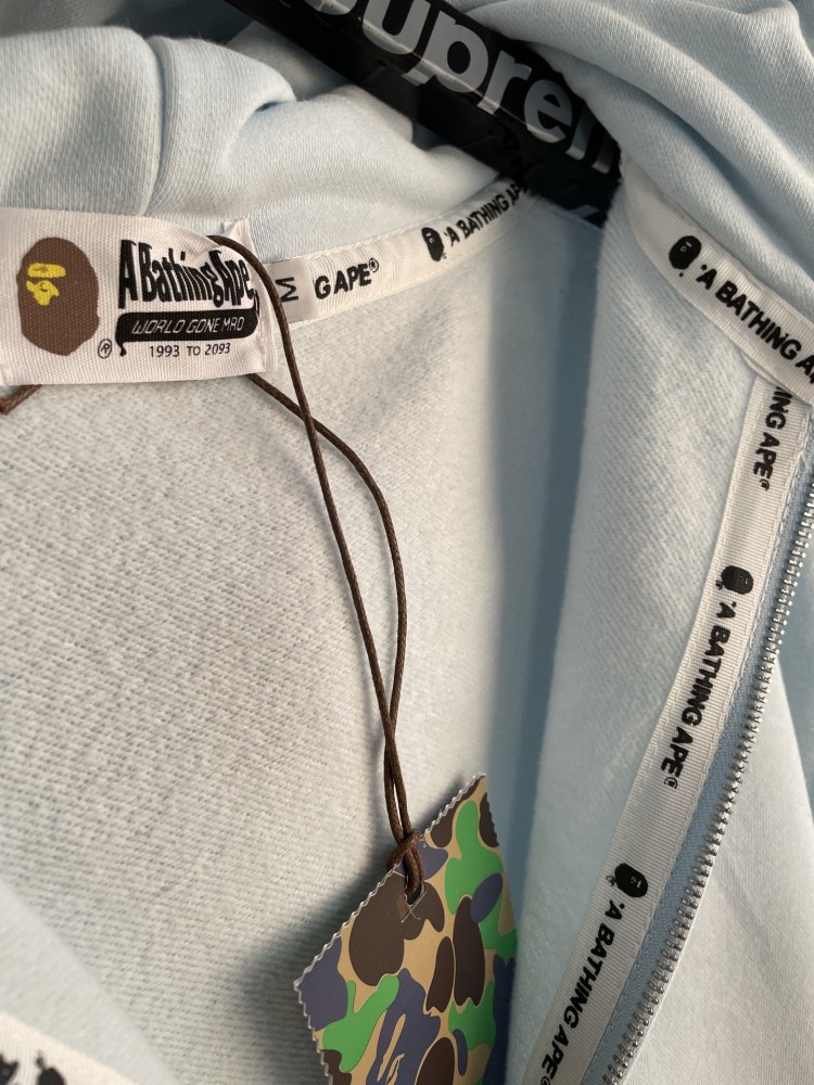 ХУДИ Bape