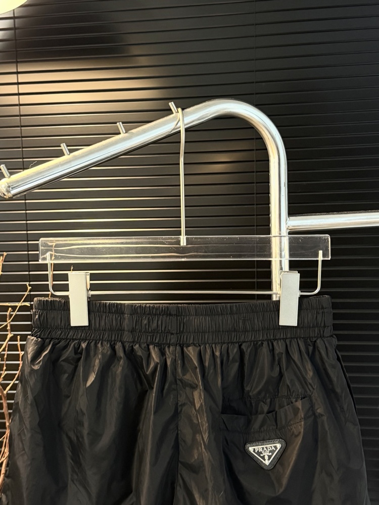 ШОРТЫ Prada