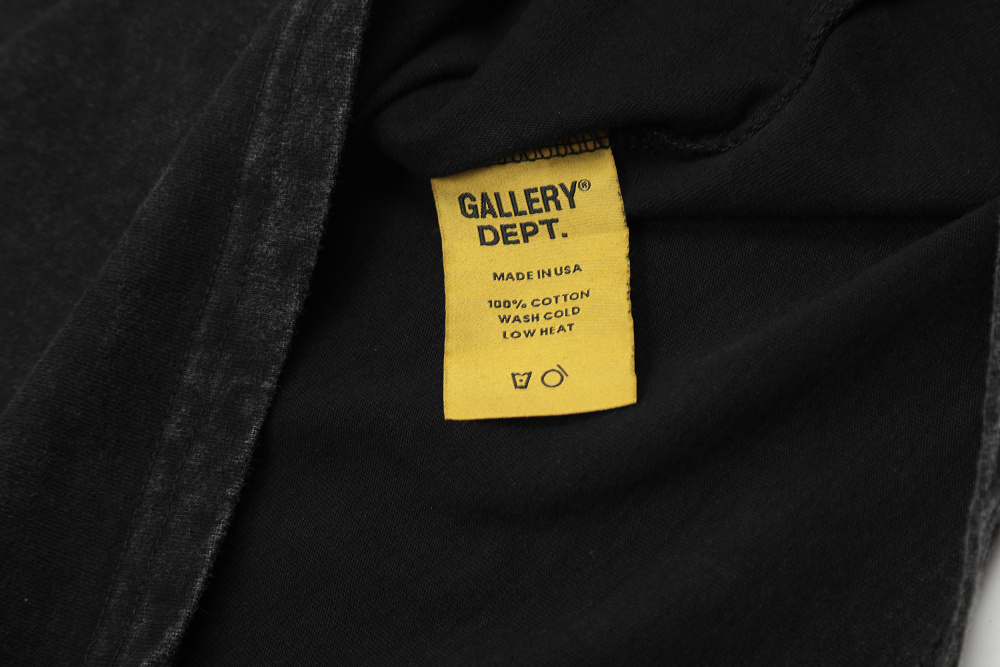 ФУТБОЛКИ Gallery Dept