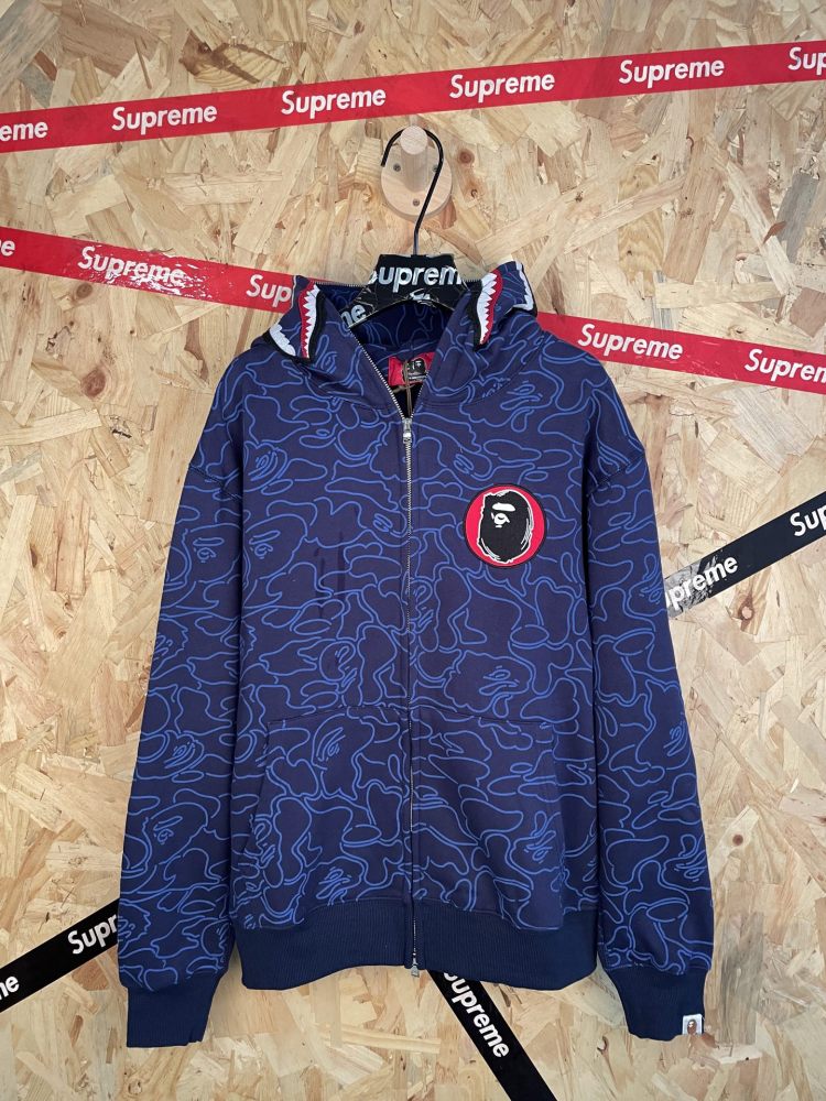 ХУДИ Bape
