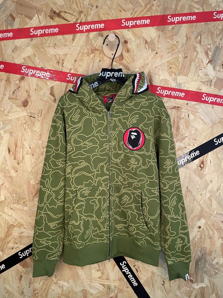 ХУДИ Bape