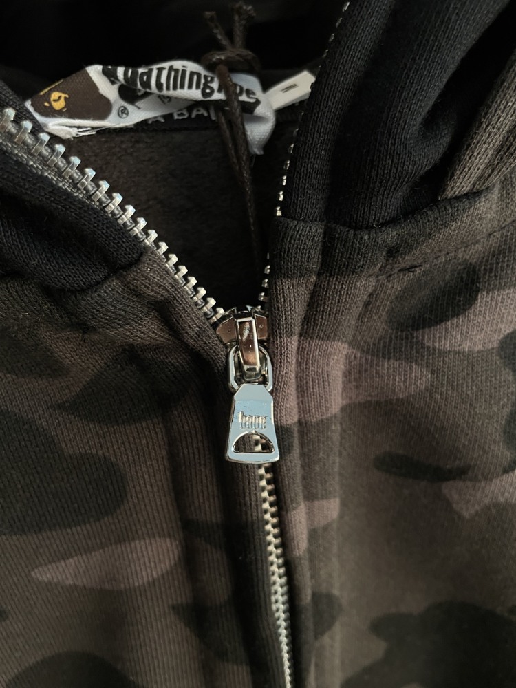 ХУДИ Bape